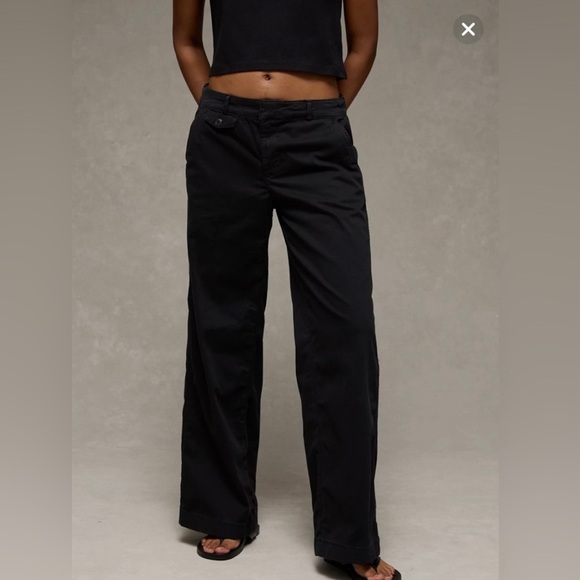American Eagle Outfitters Pants - American Eagle stretch low-rise wide-leg khakis in black.Size 16. NWT